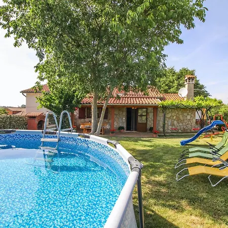 Tatil Evi Dea In Kmeti Žminj