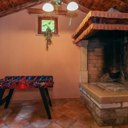 Dea In Kmeti Tatil Evi *