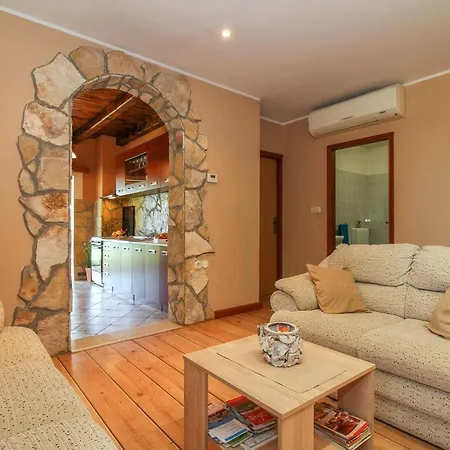 Dea In Kmeti Tatil Evi